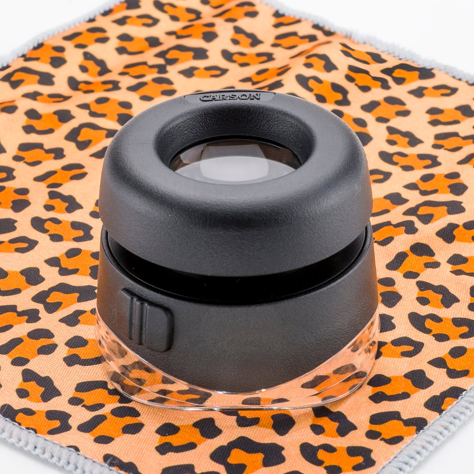Loupe Carson MagniGrip Avec Pince Et LED - Grossissement 4.5x - Idéale Petits Travaux Et Lecture