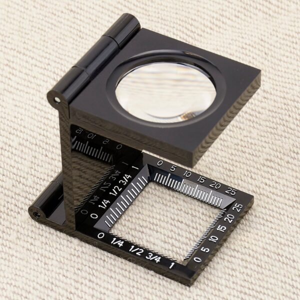 Carson LinenTest 5x30mm Thread Counting Loupe Magnifiers - Image 4